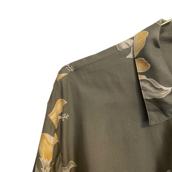 Tommy Bahama Rayon Floral Hawaiin Button-Down Short Sleeve Shirt Size Large - Picture 4 of 9